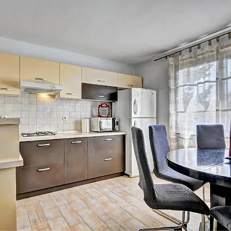 Lina Apartment Pula Exterior photo